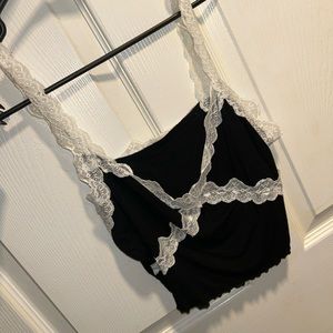 Laced cropped tank top
